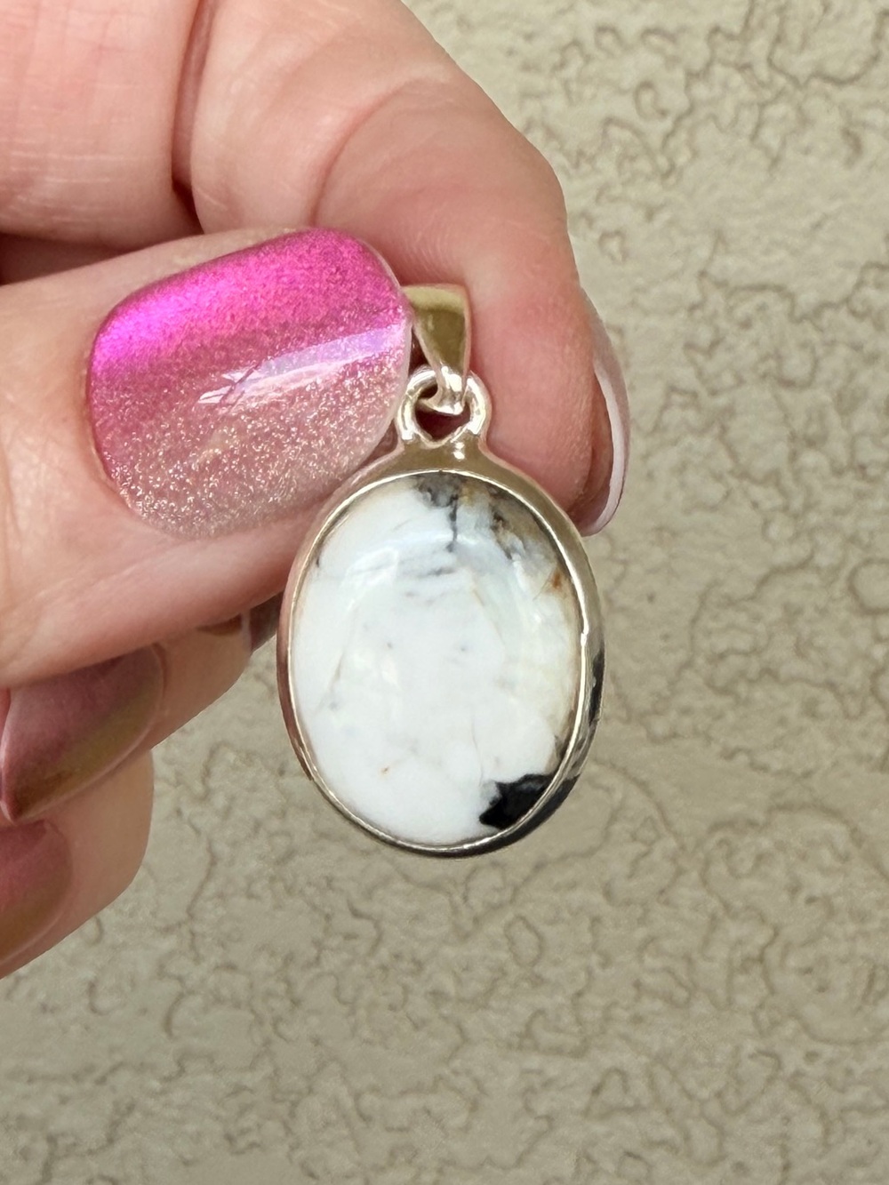 925 Sterling Silver White Buffalo Oval Pendant - Picture 2 of 12